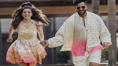 Shardul Thakur Love Story: एक्ट्रेस से कम नहीं हैं शार्दुल ठाकुर की पत्नी, बरसों तक डेटिंग के बाद बने जीवनसाथी, ऐसे शुरू हुई लव स्टोरी शार्दुल और मिताली के बीच कमाल की बॉन्डिंग है.