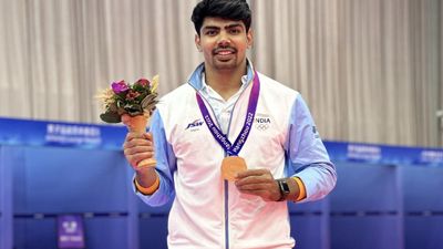 पॉइंट्स को लेकर ईरान से भिड़ने वाले भारतीय कप्तान पर पैसों की बारिश, PKL इतिहास के महंगे खिलाड़ी बने पवन सहरावत ने तोड़ा अपना ही रिकॉर्ड