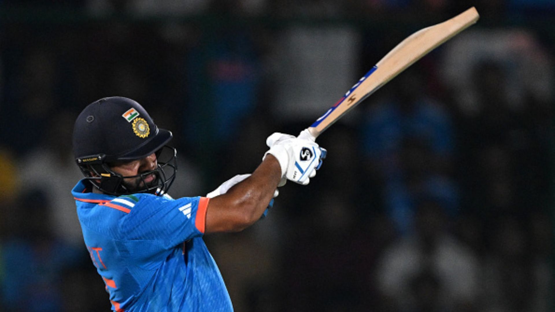 Rohit Sharma : रोहित शर्मा का वो छक्का, जिससे वर्ल्ड रिकॉर्ड बनते ही दुनिया में मच गया हल्ला, क्या आपने देखा इसका Video? 