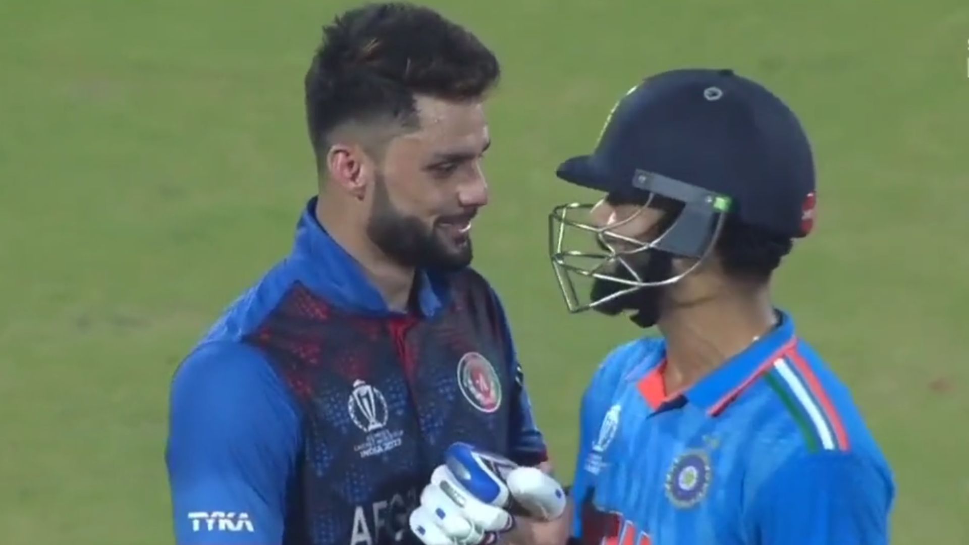 विराट कोहली-नवीन उल हक ने दूर किए गिले-शिकवे, 5 महीने पहले IPL में शुरू हुई दुश्मनी वर्ल्ड कप में खत्म, देखिए Video
