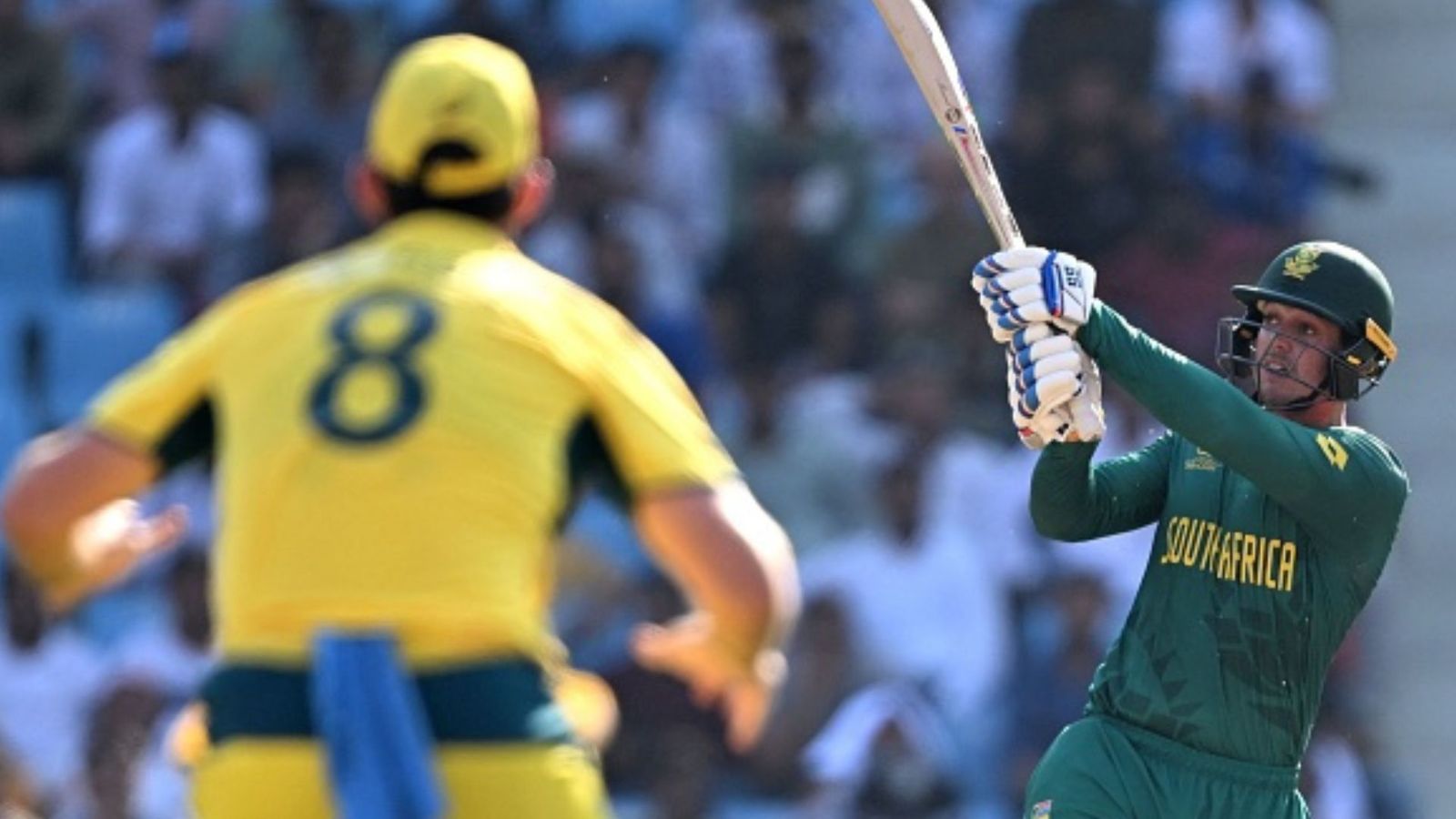 AUS vs SA : क्विंटन डी कॉक के शतक से साउथ अफ्रीका ने ऑस्ट्रेलिया को दी मात, 134 रनों से कंगारुओं को मिली वर्ल्ड कप की सबसे बड़ी हार AUS vs SA : क्विंटन डी कॉक के शतक से साउथ अफ्रीका ने ऑस्ट्रेलिया को दी मात, 134 रनों से कंगारुओं को मिली वर्ल्ड कप की सबसे बड़ी हार