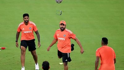 भारतीय क्रिकेटर की खतरनाक फॉर्म देख पाकिस्तान टीम में डर का माहौल, पूर्व क्रिकेटर बोला- इससे बचना कैसे है? धांसू फॉर्म में रोहित शर्मा