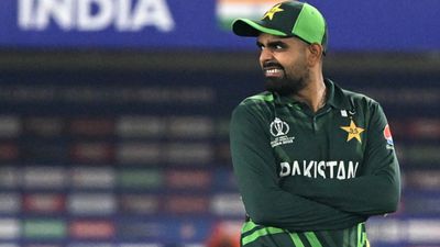 IND vs PAK: गौतम गंभीर के बर्थडे पर टीम इंडिया ने फीका किया बाबर आजम के जन्मदिन का जश्न, खत्म ही नहीं हो रहा पाकिस्तानी कप्तान का दुख बाबर आजम.