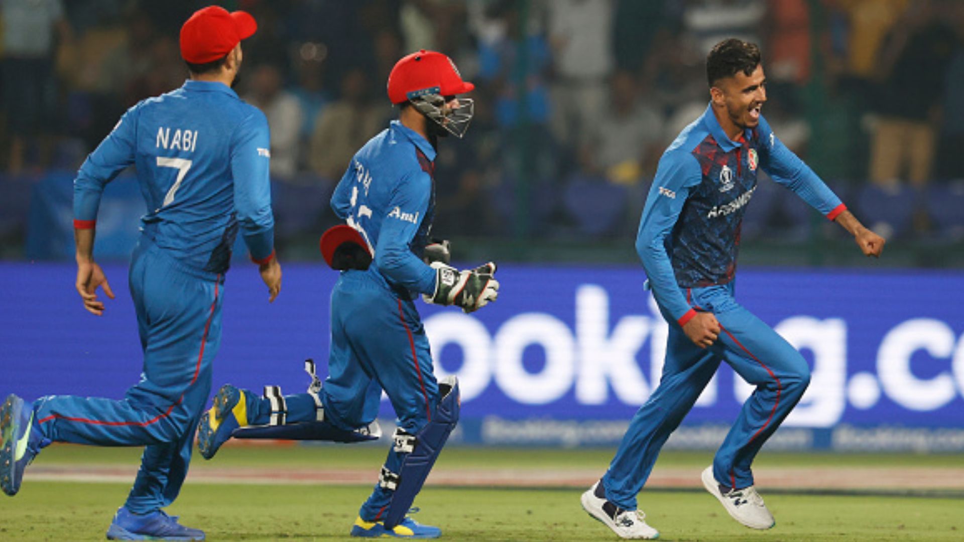 ENG vs AFG : अफगान स्पिनरों के आगे अंग्रेजों ने दिल्ली में टेके घुटने, अफगानिस्तान ने वर्ल्ड चैंपियन इंग्लैंड को 69 रनों से हराकर किया बड़ा उलटफेर