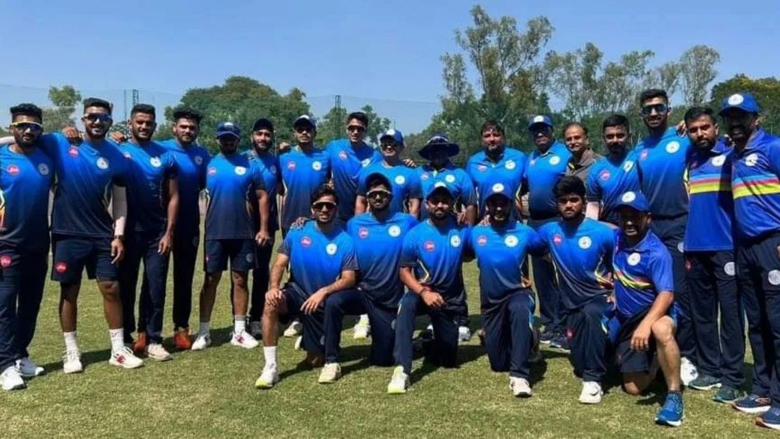 वर्ल्ड कप के बीच भारतीय बल्लेबाज ने मचाई तबाही, 13 गेंद में फिफ्टी ठोक बनाया रिकॉर्ड, 8 ओवर में टीम को दिला दी जीत वर्ल्ड कप के बीच भारतीय बल्लेबाज ने मचाई तबाही, 13 गेंद में फिफ्टी ठोक बनाया रिकॉर्ड, 8 ओवर में टीम को दिला दी जीत