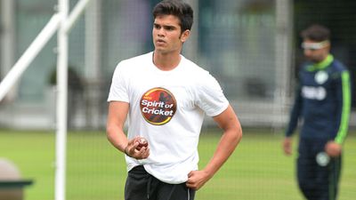 Syed Mushtaq Ali Trophy: 2 गेंद से हीरो बने अर्जुन तेंदुलकर, टीम को दिलाई शानदार जीत अर्जुन तेंदुलकर ने लिए 2 विकेट