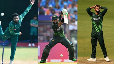 रिजवान के बाद अब इन 4 पाकिस्तानी क्रिकेटरों ने भी किया फिलिस्तीन का सपोर्ट, फैंस बोले- वर्ल्ड कप छोड़ो, गाजा ही चले जाओ फिलिस्तीन के सपोर्ट में पाकिस्तानी क्रिकेटर्स