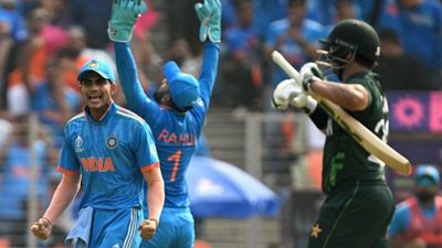 IND vs BAN : शुभमन गिल ने डेंगू से उबरने के बाद पहली बार तोड़ी चुप्पी, कहा - पाकिस्तान के खिलाफ मैच में... शुभमन गिल