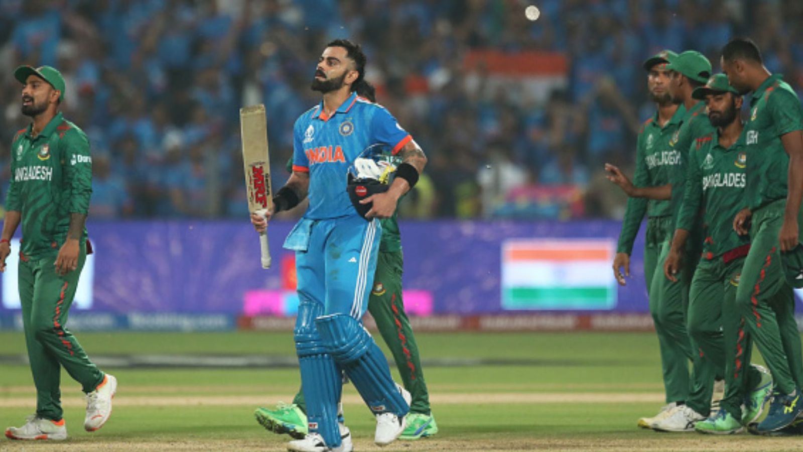 IND vs BAN : कोहली के 'विराट' शतक के बाद अब भारत बनेगा वर्ल्ड चैंपियन! साल 2011 वाला संयोग आया सामने IND vs BAN : कोहली के 'विराट' शतक के बाद अब भारत बनेगा वर्ल्ड चैंपियन! साल 2011 वाला संयोग आया सामने