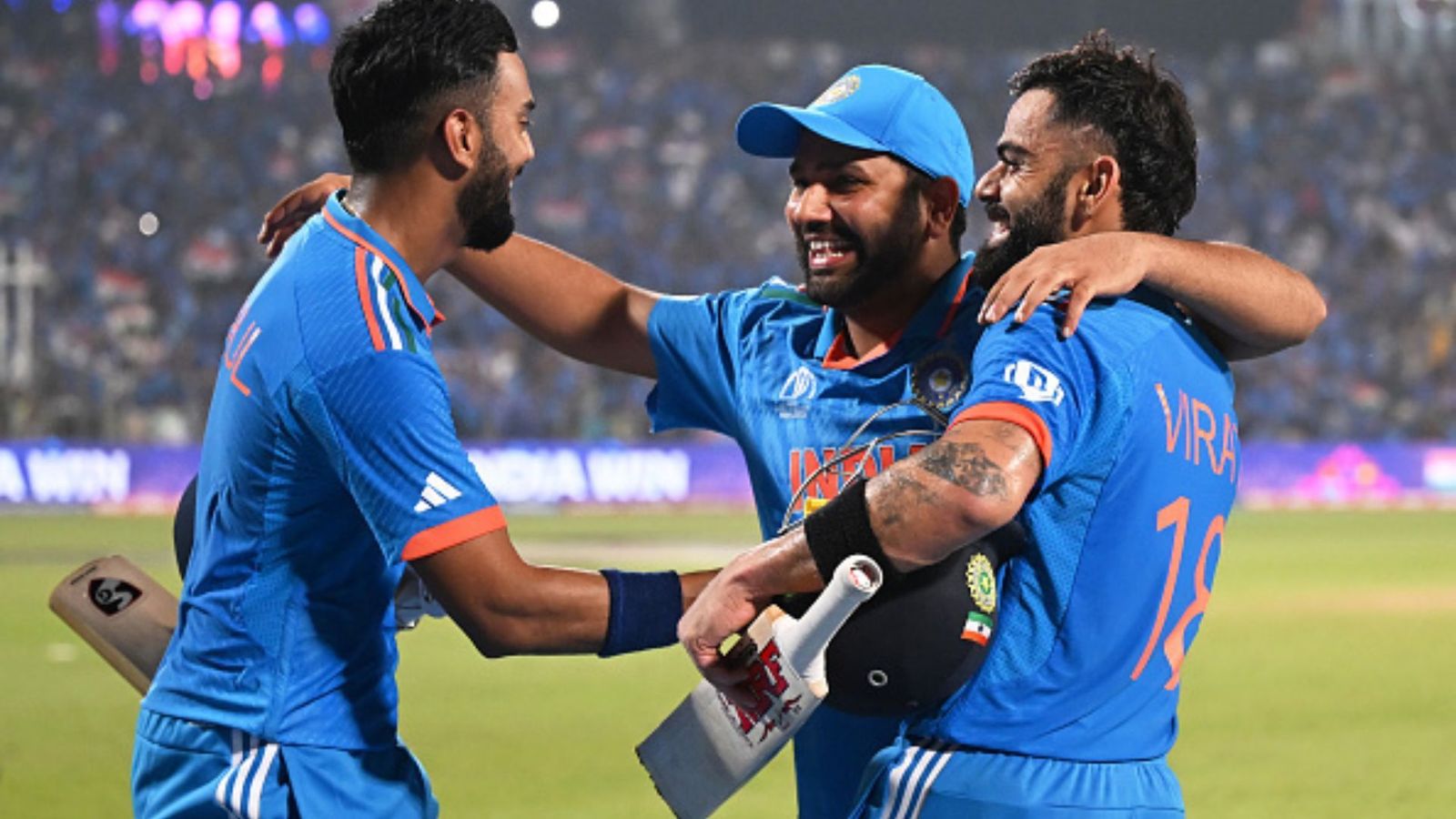 IND vs BAN: जिसके पास अंत में सबसे ज्यादा फील्डिंग मेडल होंगे उसे एक खास चीज दी जाएगी, रोहित शर्मा ने किया ऐलान IND vs BAN: जिसके पास अंत में सबसे ज्यादा फील्डिंग मेडल होंगे उसे एक खास चीज दी जाएगी, रोहित शर्मा ने किया ऐलान