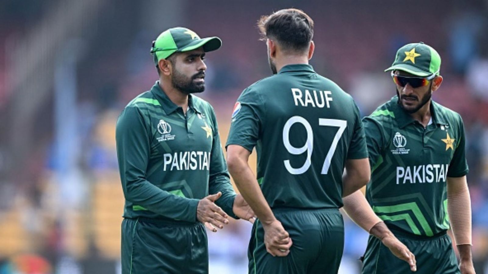 WC 2023: सेमीफाइनल में अभी भी पहुंच सकता है पाकिस्तान, मुश्किल मैचों के बावजूद ऐसी लग सकती है टीम की डूबती नैया पार WC 2023: सेमीफाइनल में अभी भी पहुंच सकता है पाकिस्तान, मुश्किल मैचों के बावजूद ऐसी लग सकती है टीम की डूबती नैया पार