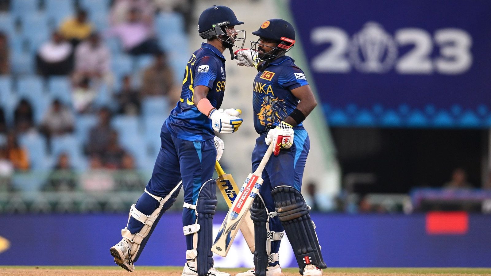 SL vs NED: नेदरलैंड्स पर अकेले भारी पड़े समरविक्रमा, हार की हैट्रिक लगाने के बाद श्रीलंका को मिली पहली जीत SL vs NED: नेदरलैंड्स पर अकेले भारी पड़े समरविक्रमा, हार की हैट्रिक लगाने के बाद श्रीलंका को मिली पहली जीत