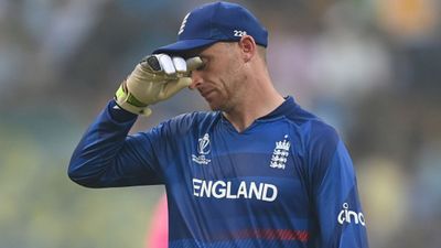 4 में से 3 मैच गंवाने वाली इंग्लैंड की टीम अभी भी कैसे कर सकती है सेमीफाइनल के लिए क्वालीफाई, समझें पूरा समीकरण इंग्लैंड की राह मुश्किल