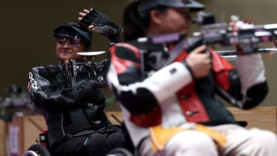 Asian games: सड़क हादसे ने व्हीलचेयर को बना दिया सहारा, फिर उसी दम पर जीती दुनिया, अवनी लेखरा का अब एक और कमाल अवनी लेखरा ने गोल्ड मेडल जीता