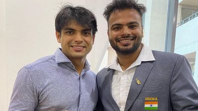 नीरज चोपड़ा के दोस्त ने तोड़ा वर्ल्ड रिकॉर्ड, भारत को जैवलिन में दिलाया गोल्ड, पैर कटने के बाद 53 दिन हॉस्पिटल में लड़ी थी लड़ाई सुमित अंतिल ने तोड़ा वर्ल्ड रिकॉर्ड