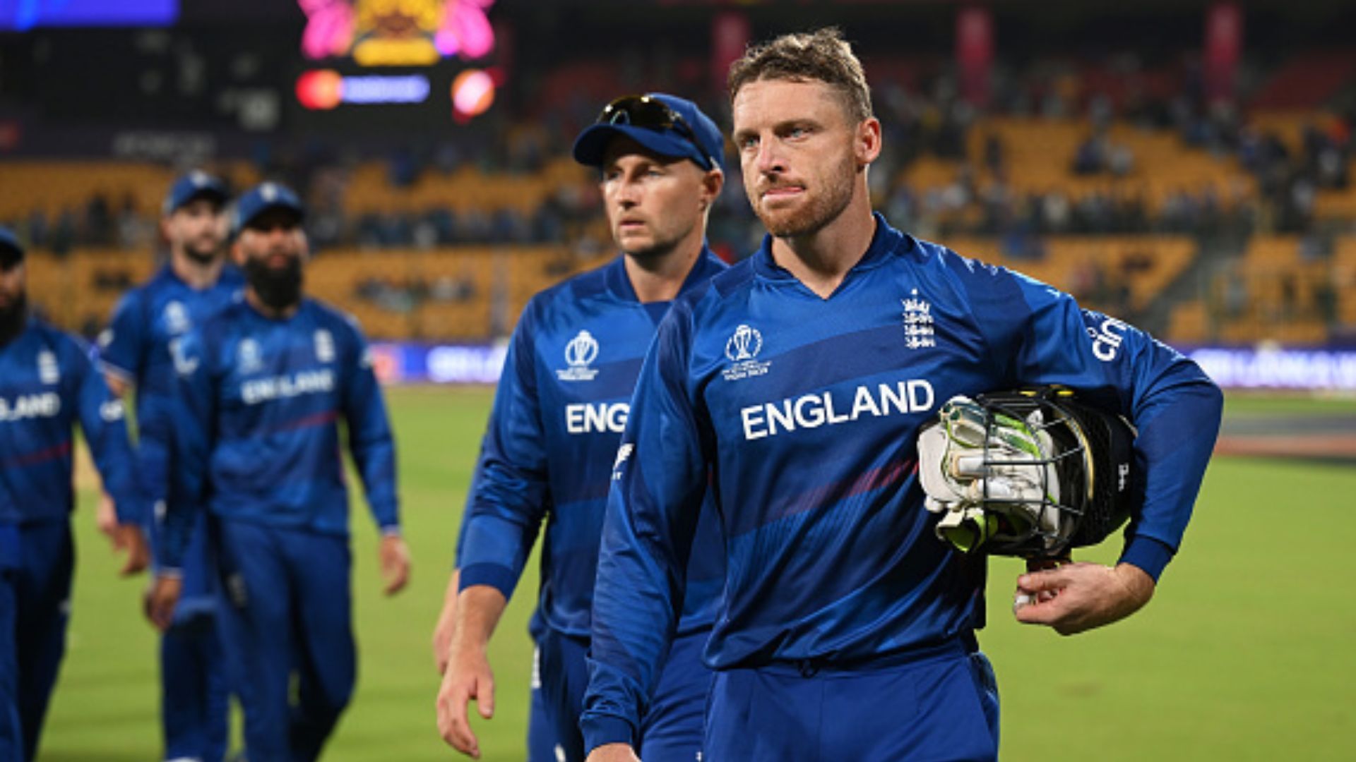 ENG vs SL : इंग्लैंड की लगातार तीन हार से खिसिया गए कप्तान जोस बटलर, कहा - एक रात में बुरी टीम...