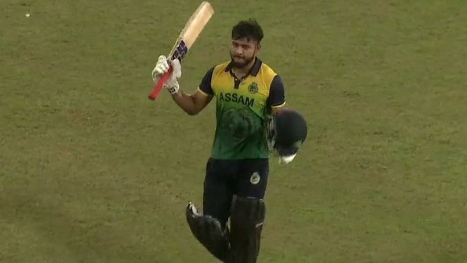 रियान पराग ने पलटी हारी हुई बाजी, 2 विकेट बचे थे और 26 रन की थी जरूरत, 4 छक्के उड़ाकर 3 गेंद पहले ही दिला दी जीत रियान पराग ने पलटी हारी हुई बाजी, 2 विकेट बचे थे और 26 रन की थी जरूरत, 4 छक्के उड़ाकर 3 गेंद पहले ही दिला दी जीत