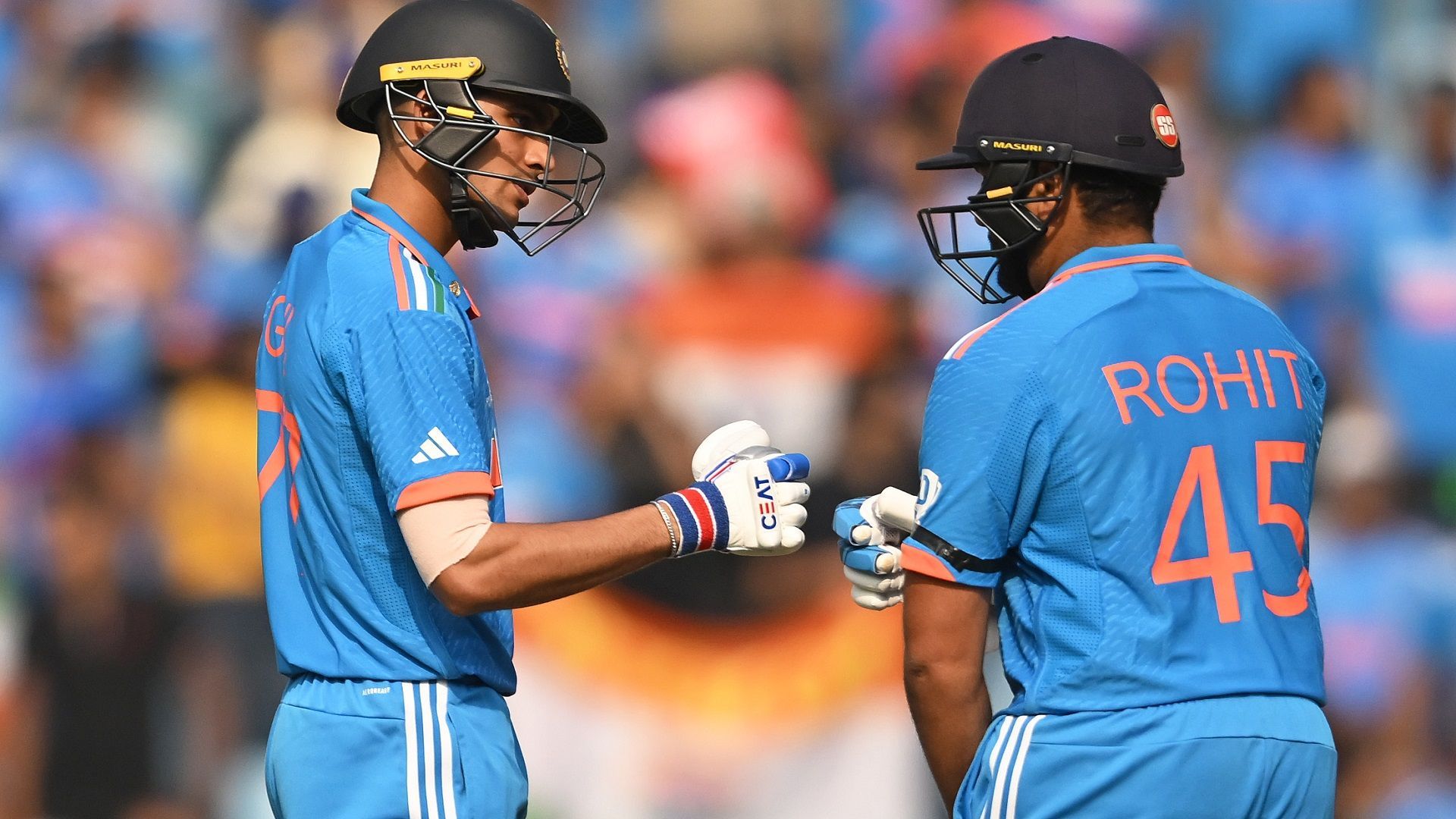 IND vs ENG: काली पट्टी बांधकर अंग्रेजों के खिलाफ खेलने उतरी टीम इंडिया, जानें वजह?