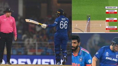 IND vs ENG : गोल्डन डक पर आउट होते ही बौखला गए जो रूट, अंपायर को बल्ला दिखाकर ये क्या कर डाला? देखें Video जो रूट