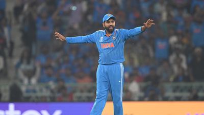 IND vs ENG: इंग्लैंड को 100 रन से रौंदने के बाद भी रोहित शर्मा को रहा यह मलाल, मैच के बाद जताई निराशा रोहित शर्मा की कप्तानी में भारत लगातार 6 मैच जीत चुका है.