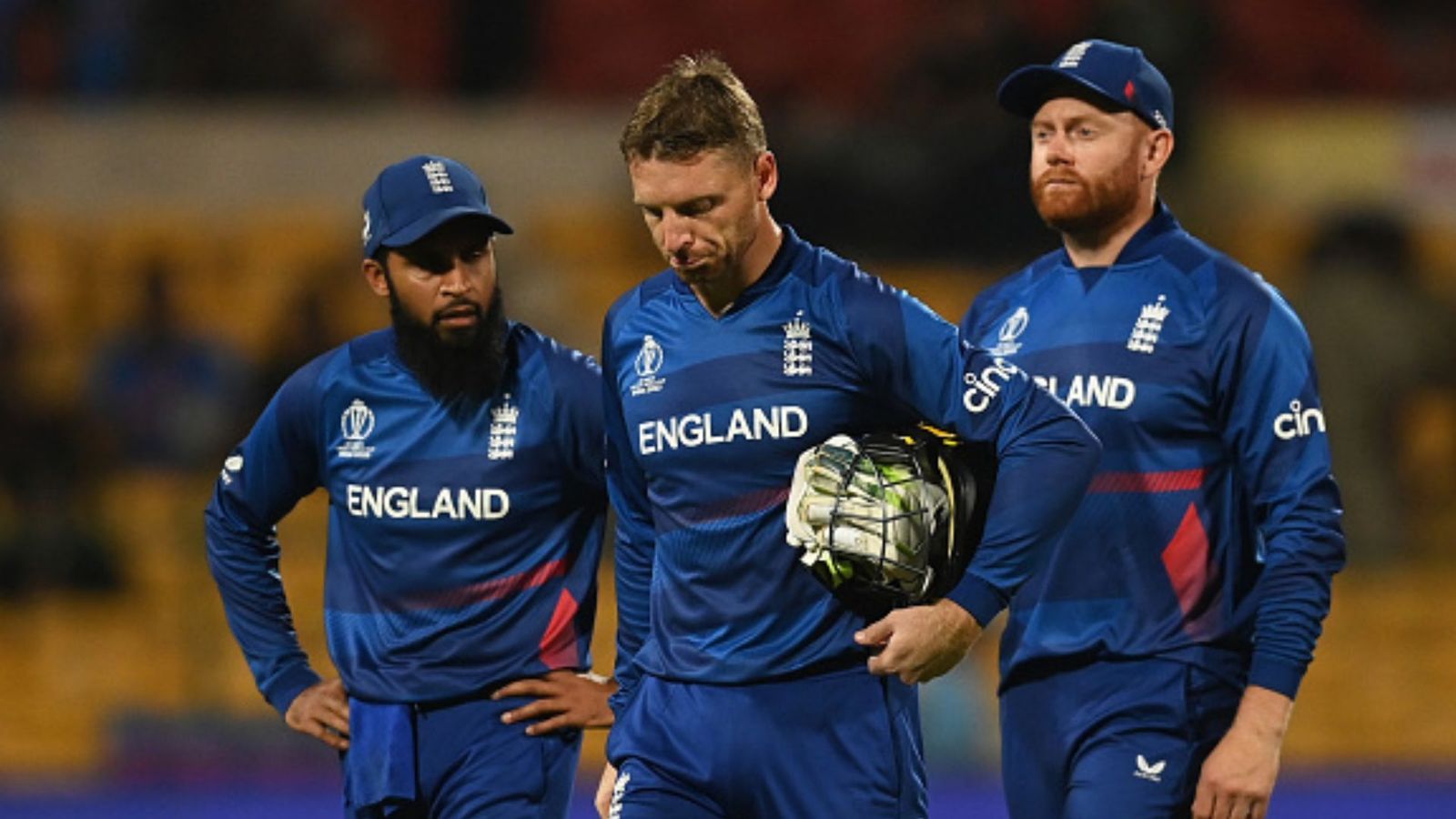 इंग्लैंड पर 2025 ICC चैंपियंस ट्रॉफी से बाहर होने का मंडराया खतरा तो चौंक गए बटलर और उनके कोच, कहा - 90 मिनट पहले... इंग्लैंड पर 2025 ICC चैंपियंस ट्रॉफी से बाहर होने का मंडराया खतरा तो चौंक गए बटलर और उनके कोच, कहा - 90 मिनट पहले...