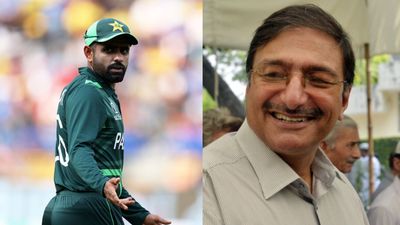 पाकिस्तान में टीवी पर दिखाई बाबर आजम की पर्सनल चैट, PCB चीफ जाका अशरफ ने लीक किया मैसेज, VIDEO बाबर की चैट लीक