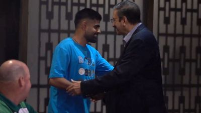 World Cup 2023: PCB चेयरमैन ने करवाई बाबर आजम की प्राइवेट चैट लीक! अफरीदी बोले- घटिया हरकत से अपने ही मुल्क को बदनाम कर दिया पाकिस्तान में मचा बवाल