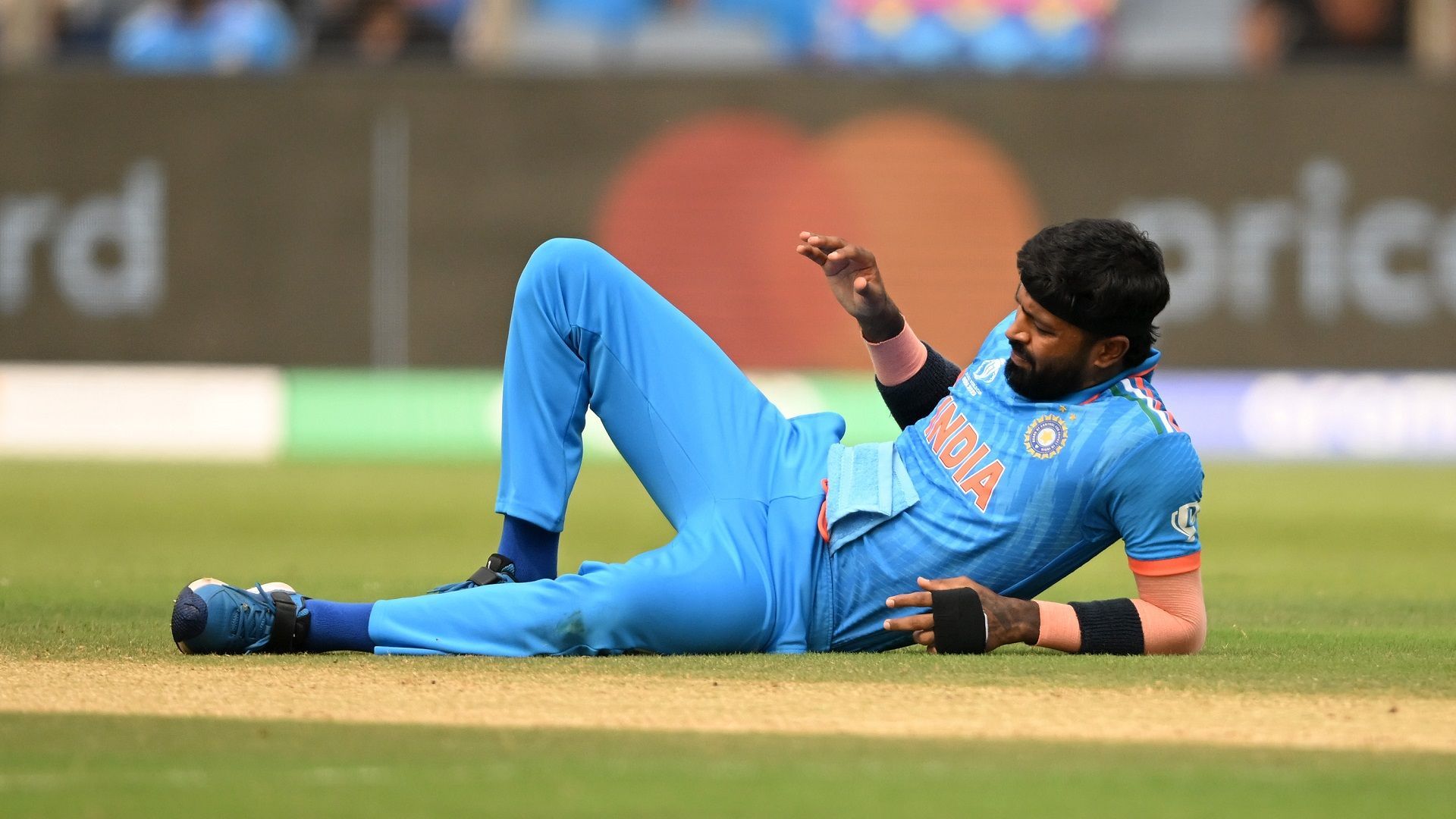 Hardik Pandya Struggle Story: आर्थिक तंगी, सस्‍पेंड, विवाद और करियर खत्‍म कर देने वाली चोट, कमबैक किंग हैं हार्दिक पंड्या