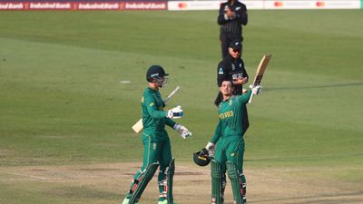 साउथ अफ्रीका के बल्लेबाजों ने बनाया नया वर्ल्ड रिकॉर्ड, इंग्लैंड को पछाड़ा, अब तक कोई भी टीम नहीं कर पाई है ऐसा अफ्रीकी बल्लेबाजों का धमाल