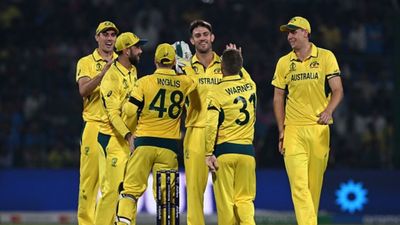 World Cup 2023: ऑस्ट्रेलियाई टीम को लगा बड़ा झटका, बीच टूर्नामेंट में स्टार ऑलराउंडर लौटा घर, इंग्लैंड मुकाबले से भी हुआ बाहर मिचेल मार्श बाहर