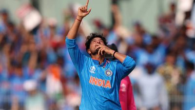 टीम में न चुने जाने पर करने चला था खुदकुशी, सचिन को गुगली फेंक बटोरी सुर्खियां, रुला देगी भारत के पहले चाइनामैन की कहानी कुलदीप ने किया है काफी ज्यादा संघर्ष