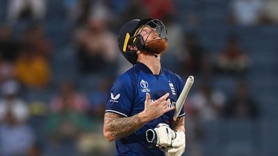 ENG vs NED : बेन स्टोक्स ने वर्ल्ड कप में ठोका पहला शतक, 6 छक्के से 108 रनों की खेली तूफानी पारी, अब इस रिकॉर्ड पर उनके जैसा कोई नहीं बेन स्टोक्स