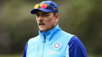 रवि शास्त्री ने फैंस और टीम इंडिया की बढ़ाई धड़कनें, बोले- यह वर्ल्ड कप नहीं जीता तो 12 साल... रवि शास्त्री भारत के कप्तान और कोच रहे हैं.