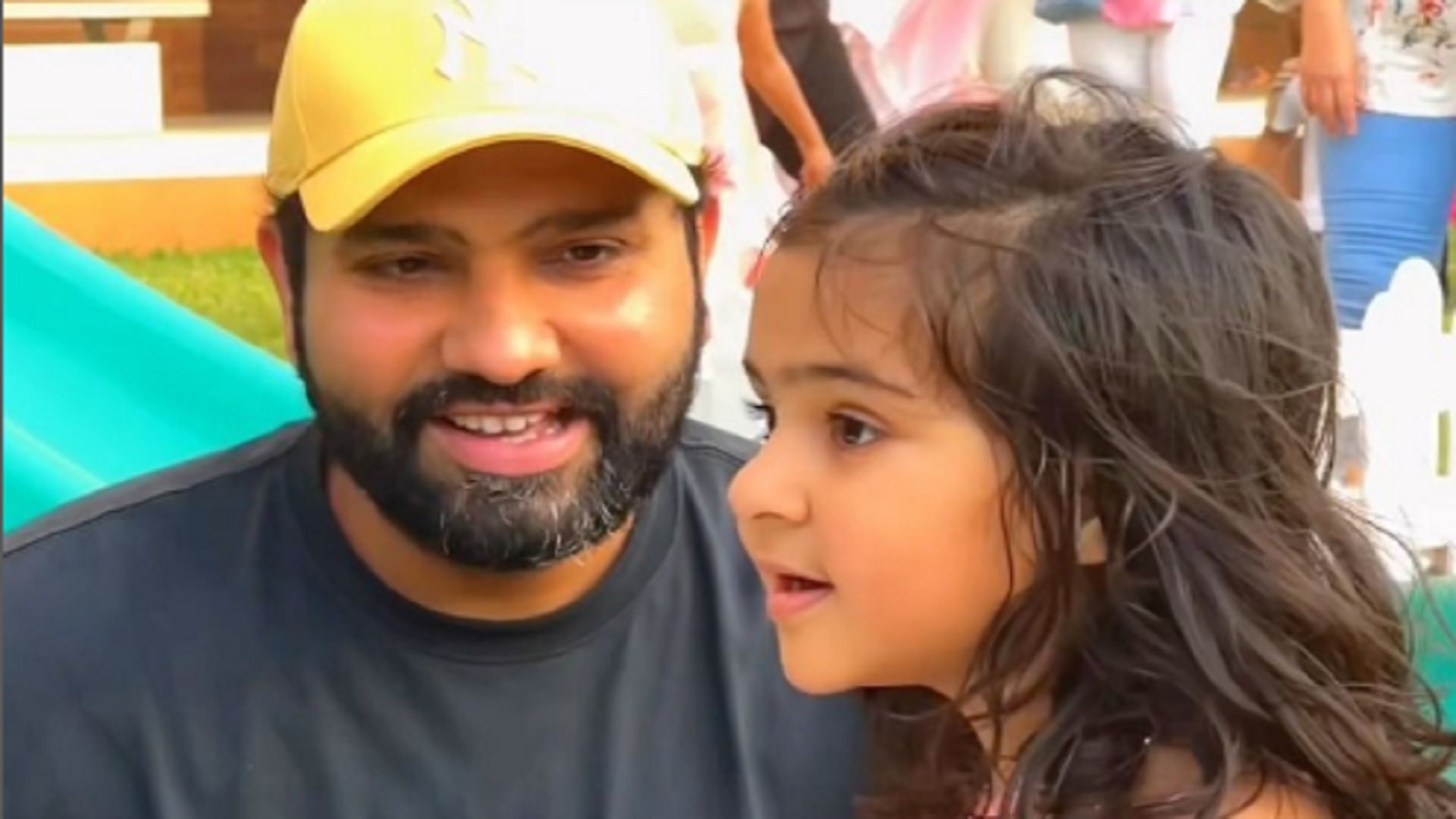 रोहित शर्मा की बेटी को डेविड बैकहम ने दिया खास गिफ्ट, रितिका ने किया 'खुलासा'