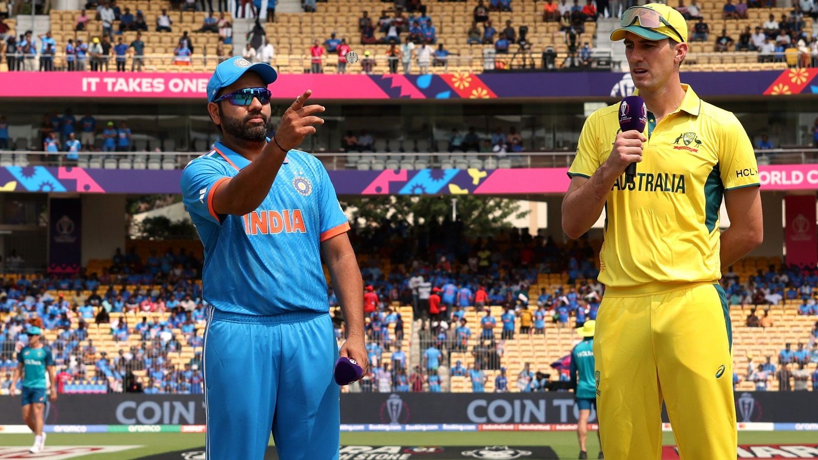 IND vs AUS Final:ऑस्ट्रेलिया ने टॉस जीता, भारत को पहले बल्लेबाजी के लिए बुलाया, जानें दोनों टीमों की प्लेइंग इलेवन IND vs AUS Final:ऑस्ट्रेलिया ने टॉस जीता, भारत को पहले बल्लेबाजी के लिए बुलाया, जानें दोनों टीमों की प्लेइंग इलेवन