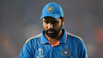 World Cup Final में हार से बिखरे रोहित शर्मा, कहा - मैं इसे बहाना नहीं बनाना चाहता लेकिन ऑस्ट्रेलियाई पारी में... रोहित शर्मा