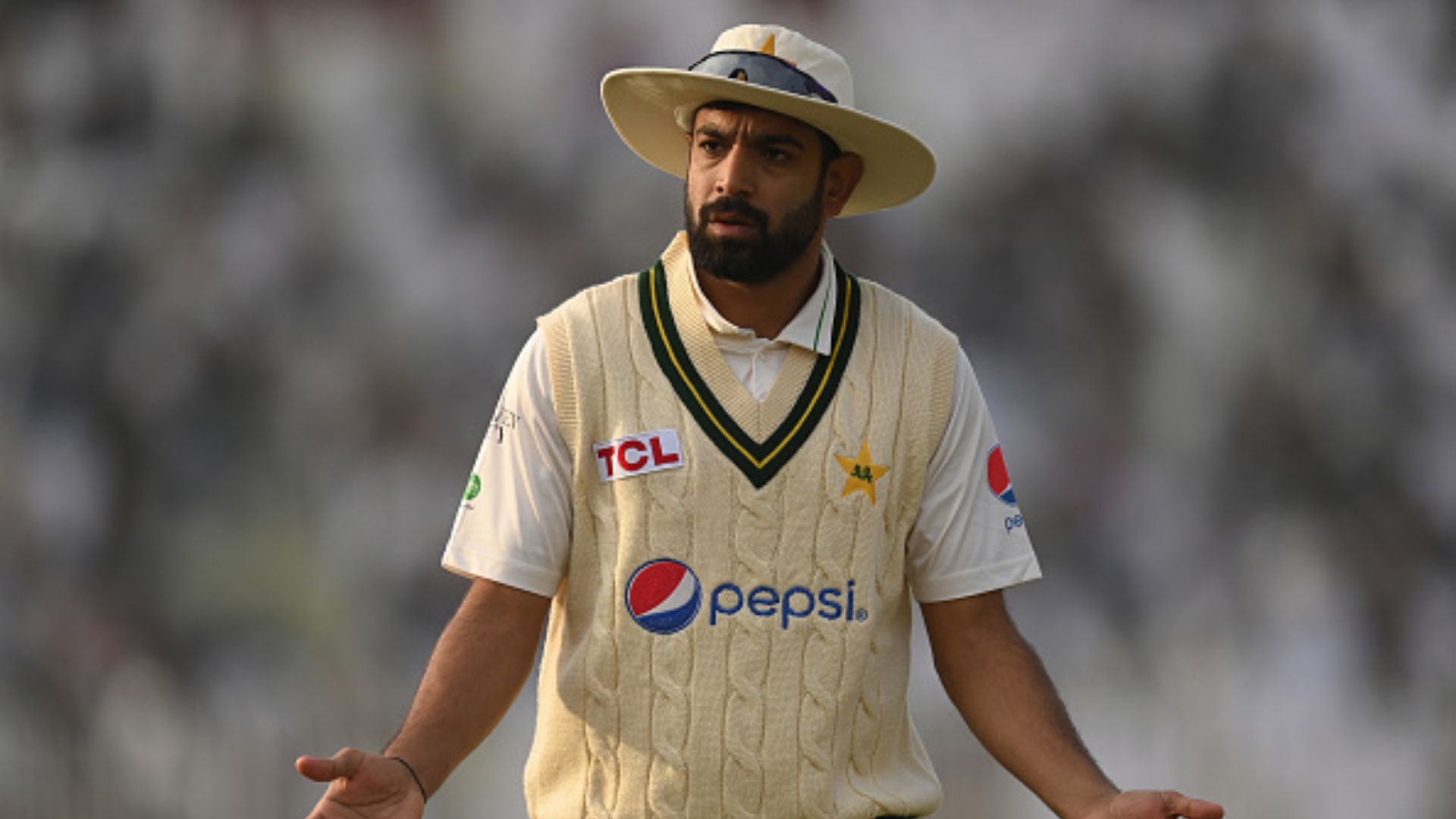 AUS vs PAK: हारिस रऊफ ने पाकिस्तान के लिए टेस्ट खेलने से किया मना, ऐन मौके पर किया इनकार, नाराज हुए चीफ सेलेक्टर
