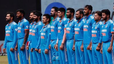 Indian Team Schedule: भारत 116 दिन में 2 देशों में 4 टीमों से खेलेगा 21 मैचों की 6 सीरीज, जानिए पूरा शेड्यूल वर्ल्ड कप 2023 के बाद भी भारतीय टीम का शेड्यूल काफी व्यस्त रहने वाला है.