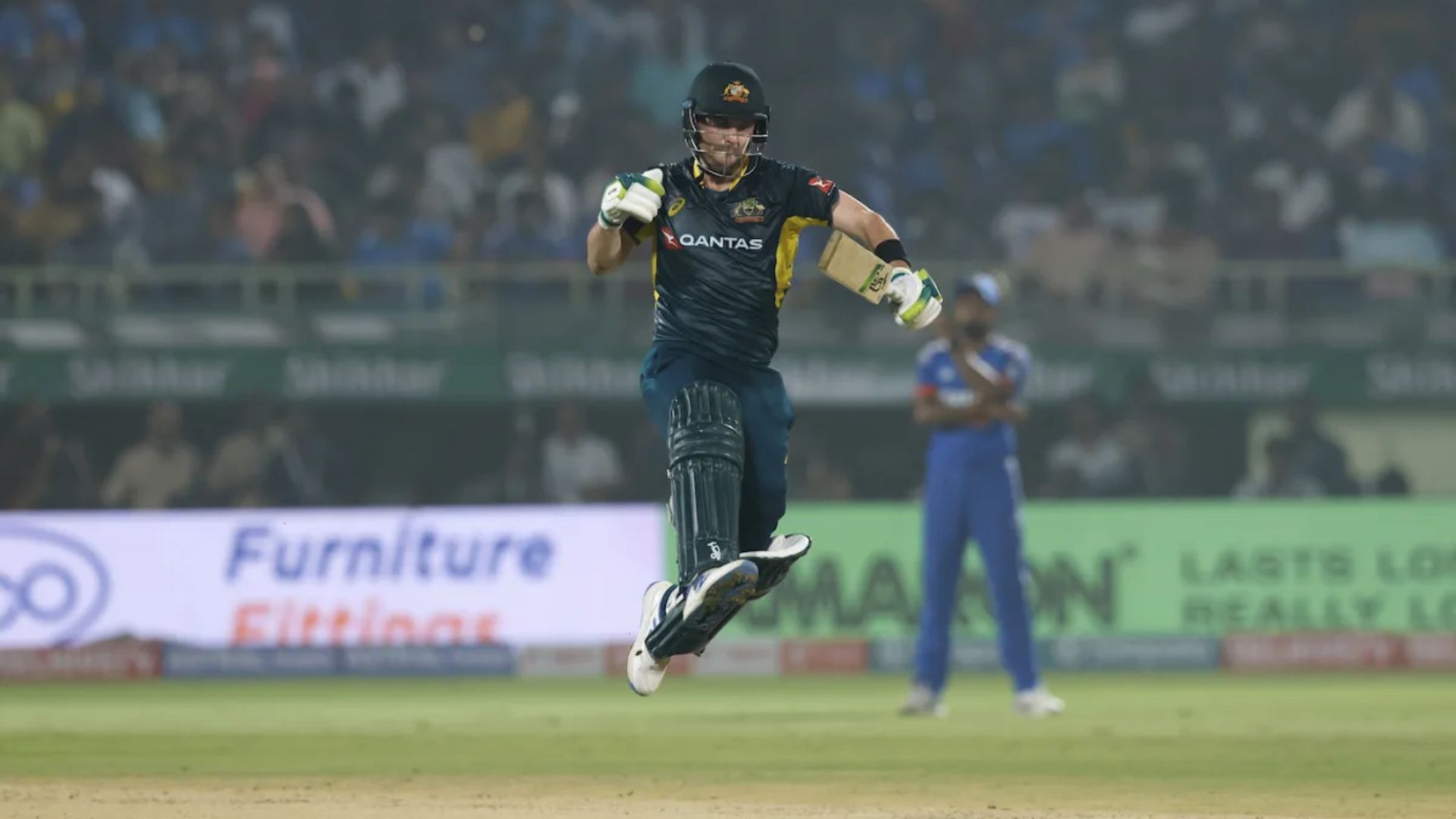 IND vs AUS: जॉश इंग्लिस ने पहली बार ठोका इंटरनेशनल शतक, 50 गेंद में मचाया आतंक, भारत के खिलाफ बनाया शानदार रिकॉर्ड 