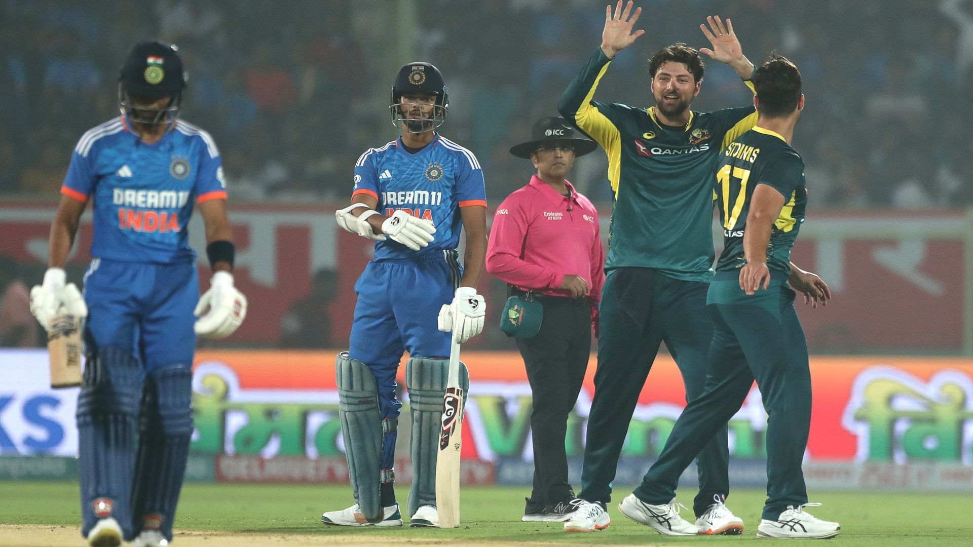 IND vs AUS: एक भी गेंद खेले बिना गायकवाड़ के नाम सबसे शर्मनाक रिकॉर्ड, टी20 में तीसरी बार भारतीय प्‍लेयर के साथ हुआ ऐसा