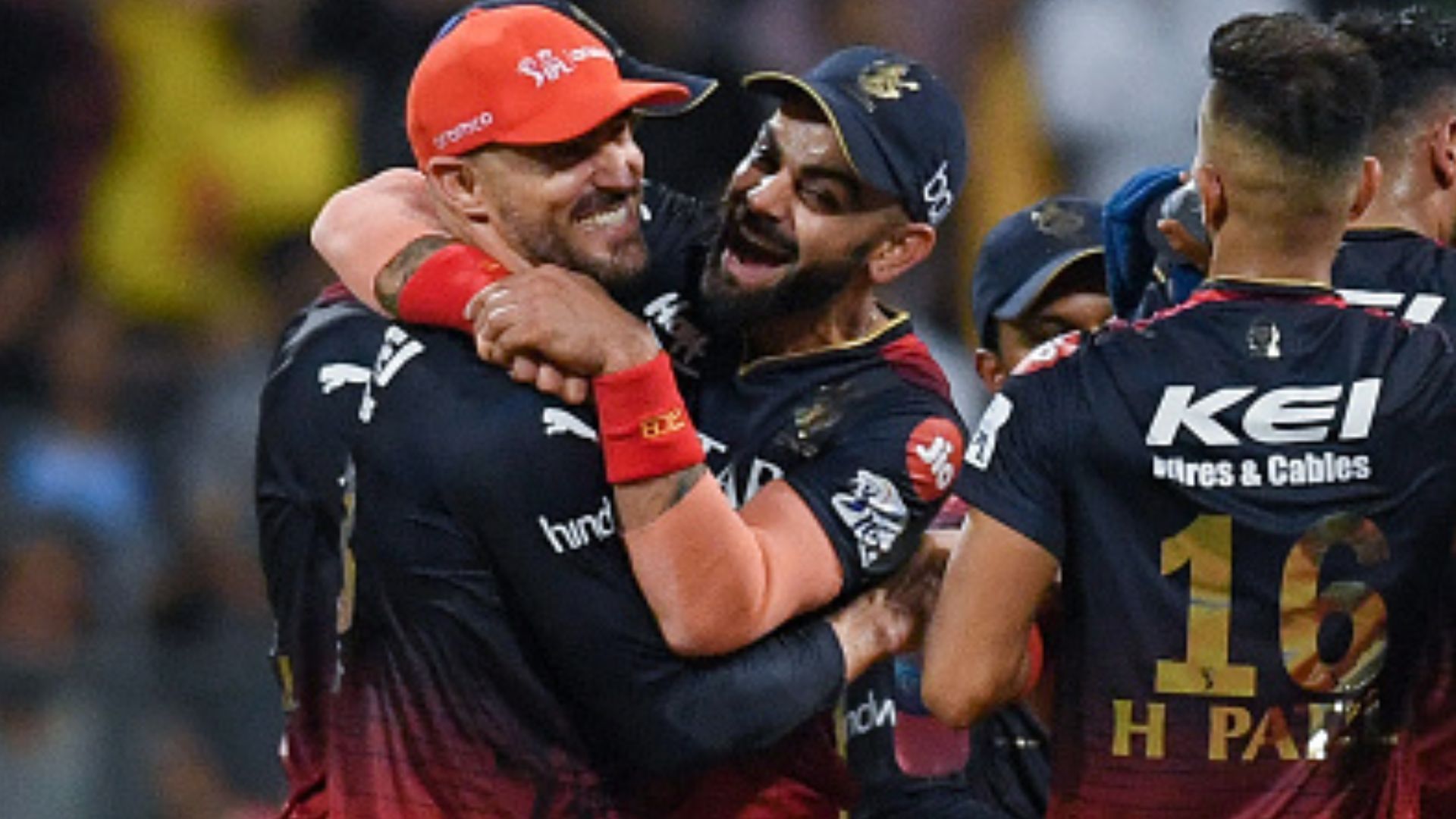 IPL 2024: रॉयल चैलेंजर्स बैंगलोर के पास हैं सबसे ज्यादा पैसे, नीलामी में इतने करोड़ के साथ उतरेगी कोहली की टीम रॉयल चैलेंजर्स बैंगलोर की टीम