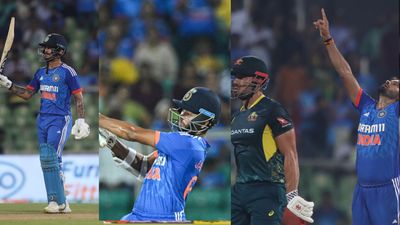 IND vs AUS: यशस्वी- इशान की तूफानी पारी के बाद भारतीय गेंदबाजों ने कंगारुओं पर कसा शिकंजा, 44 रन से जीती सूर्य की सेना इशान किशन, यशस्वी जायसवाल और मुकेश कुमार