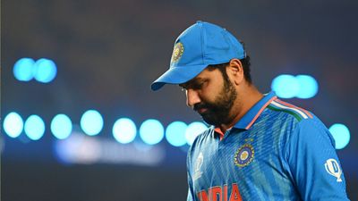 क्या 10 मैच जीतने से हो जाएगा? वर्ल्ड कप हार के बाद कपिल देव का बड़ा बयान, कहा- भारतीय फैंस तो... टीम इंडिया के कप्तान रोहित शर्मा