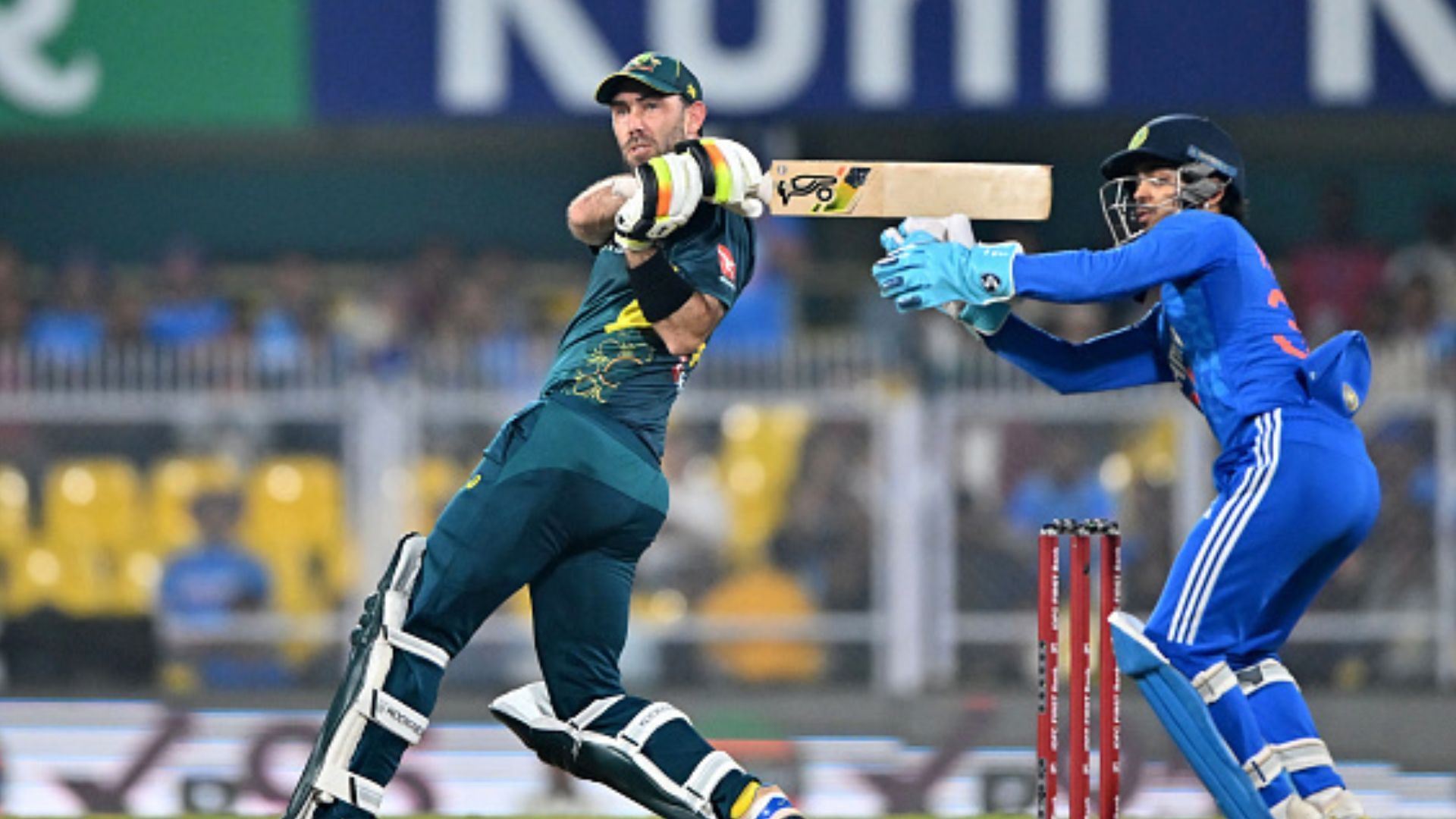 IND vs AUS : 6 गेंद 21 रन के रोमांच में ग्लेन मैक्सवेल ने शतक के साथ ऑस्ट्रेलिया को 5 विकेट से दिलाई जीत, 222 रन बनाकर भी हारी टीम इंडिया IND vs AUS : 6 गेंद 21 रन के रोमांच में ग्लेन मैक्सवेल ने शतक के साथ ऑस्ट्रेलिया को 5 विकेट से दिलाई जीत, 222 रन बनाकर भी हारी टीम इंडिया