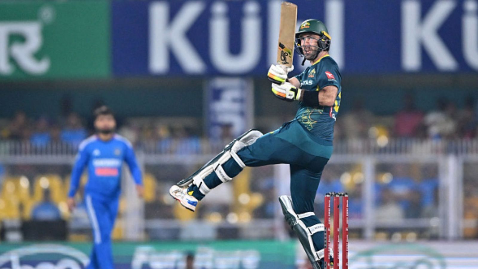 मैक्सवेल को खूब भा रहा है भारत, चौथा टी20 शतक ठोक बल्लेबाज ने की रोहित शर्मा के वर्ल्ड रिकॉर्ड की बराबरी मैक्सवेल को खूब भा रहा है भारत, चौथा टी20 शतक ठोक बल्लेबाज ने की रोहित शर्मा के वर्ल्ड रिकॉर्ड की बराबरी