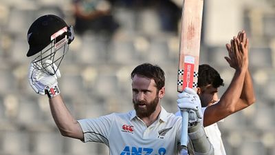 BAN vs NZ : केन विलियमसन ने शतक जड़कर बांग्लादेश को खदेड़ा, 32 साल बाद हुआ ये करिश्मा केन विलियमसन