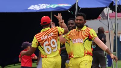 बड़ी खबर : युगांडा ने टी20 वर्ल्ड कप 2024 के लिए क्वालिफाई कर रचा इतिहास, जिम्बाब्वे को लगा सदमा, रेस से हुआ बाहर युगांडा की टीम