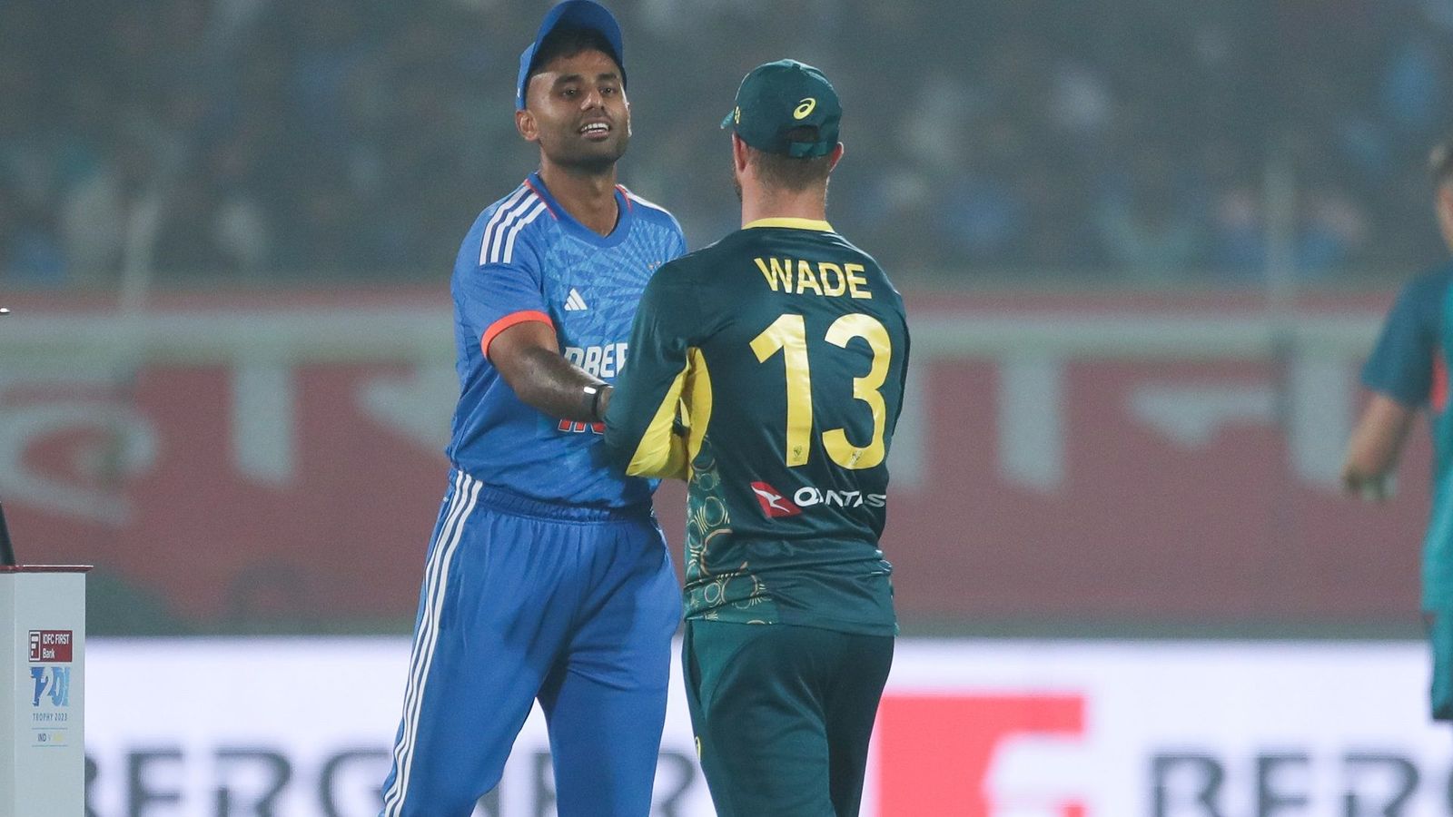 IND vs AUS: टीम इंडिया चक्रवर्ती तूफान मिचोंग के 'खतरे' के बीच सीरीज पर करेगी कब्जा या मौसम बिगाड़ेगा खेल? भारत और ऑस्ट्रेलिया के बीच रायपुर में चौथा टी20 मैच खेला जाएगा
