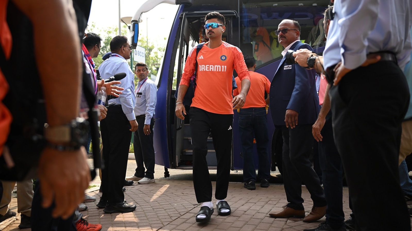 IND vs AUS, 4th T20I Predicted XI: श्रेयस अय्यर की वापसी तो कौन होगा बाहर, जानें चौथे टी20 मैच में कैसी हो सकती है टीम इंडिया की प्लेइंग इलेवन? चौथे टी20 मैच में श्रेयस अय्यर तिलक वर्मा को रिप्लेस कर सकते हैं.