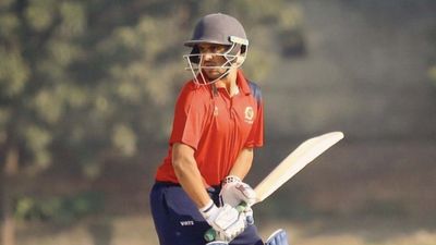 SRH ने जिसे नाकाबिल समझ किया रिलीज, उसी ने 14 चौके-8 छक्के से ठोके 144 रन, जम्मू एंड कश्मीर को मिली 182 रन की जीत विवरांत शर्मा